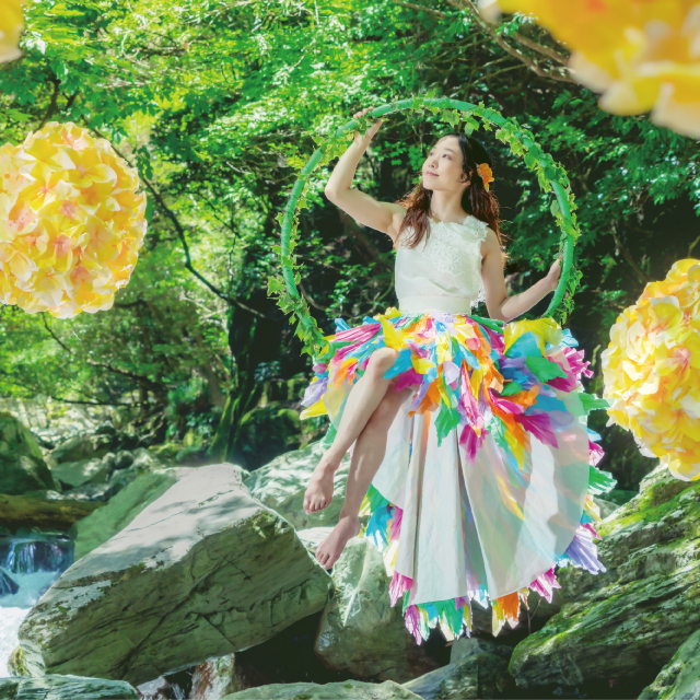 四国中央市20周年記念フォトモザイクアート「紙の女神、誕生。」